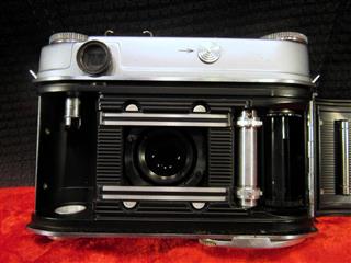 VINTAGE KODAK RETINA IIIC CAMERA WITH SCHNIEDER-KEUZNACH LENS - RETINA IIIC CAME